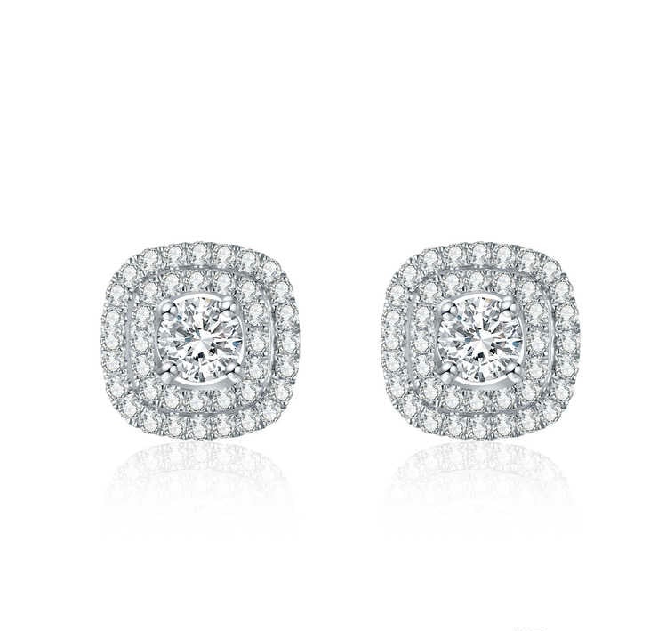 クッションカットハロースタッドピアス 主石 0.454ct 副石 0.427ct K18ホワイトゴールド 総重量2.76g