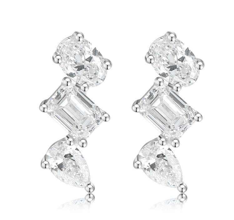 オーバルダンクルピアス 0.644ct K18イエローゴールド ホワイトゴールドに変更可 総重量1.28g