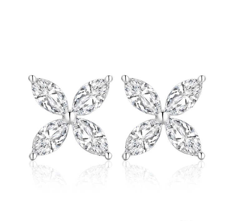 マーキスフラワースタッドピアス 0.597ct K18ホワイトゴールド 総重量1.19g
