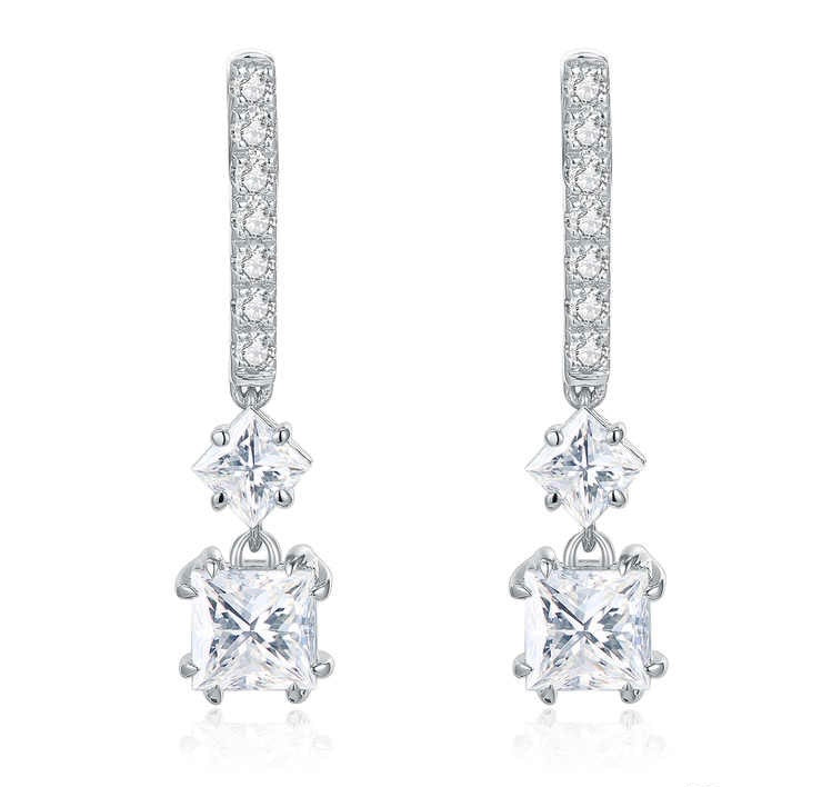 マーキスカットスタッドピアス 主石0.928ct 副石0.466ct K14イエローゴールド ホワイトゴールドに変更可 総重量2.094g